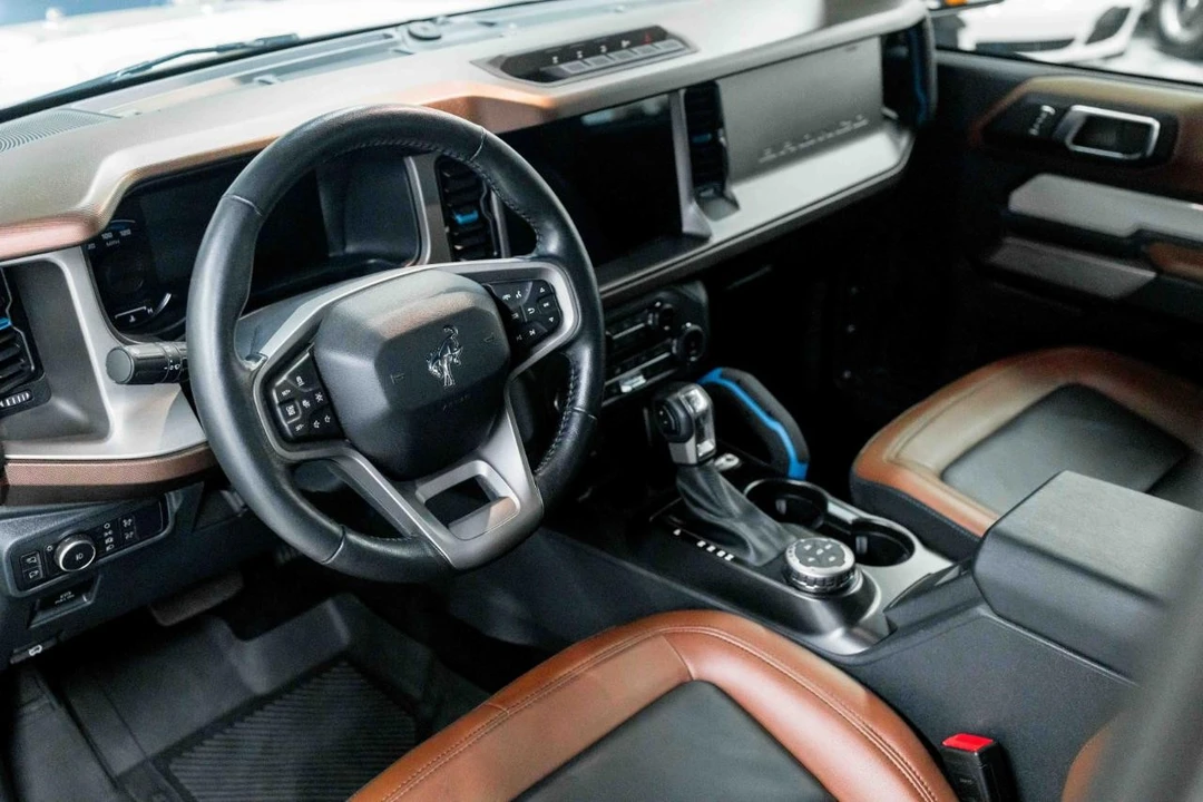 2022 Ford Bronco 6th Gen - Image 2 of 31
