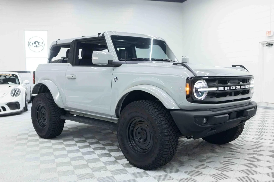 2022 Ford Bronco 6th Gen - Image 10 of 31