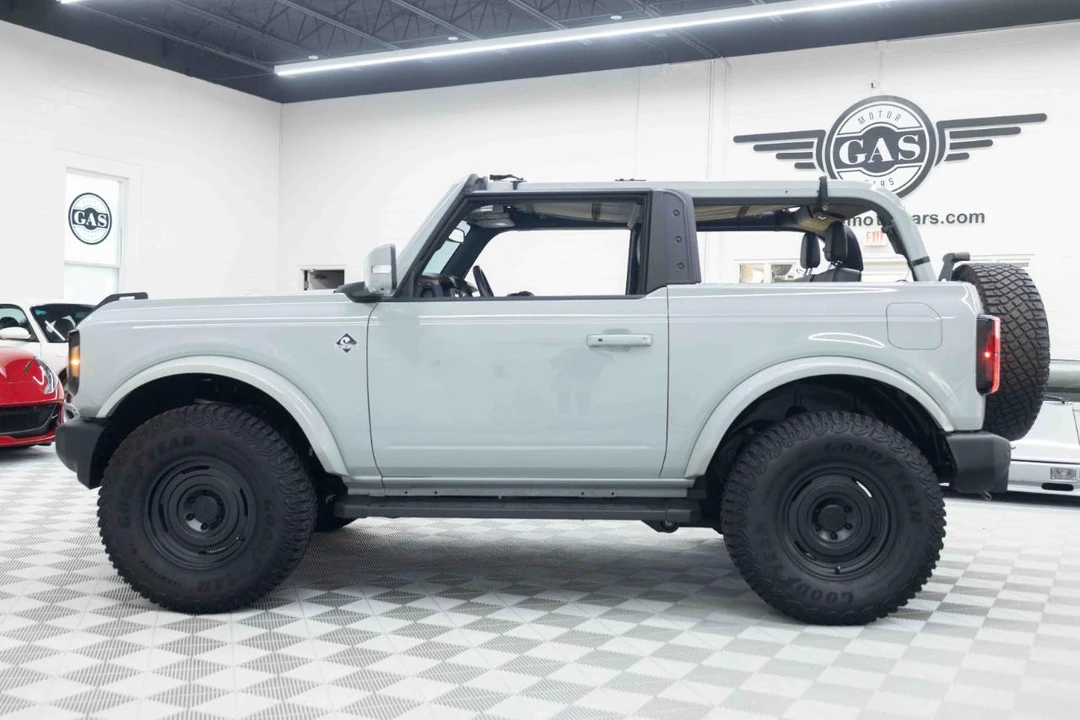 2022 Ford Bronco 6th Gen - Image 9 of 31