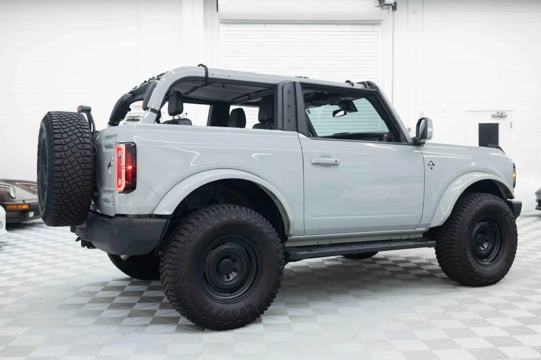 2022 Ford Bronco 6th Gen - Image 6 of 31