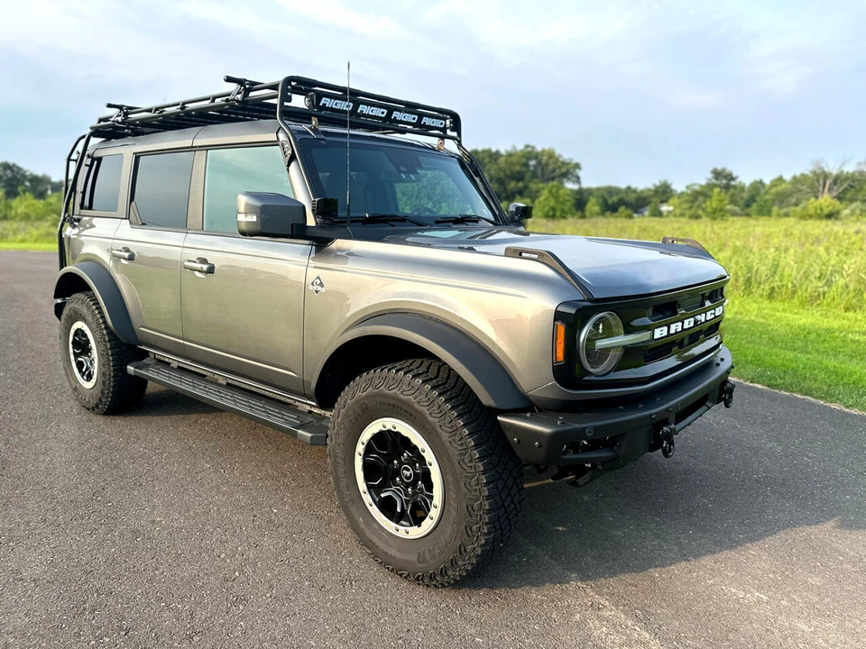 2022 Ford Bronco 6th Gen - Image 9 of 21