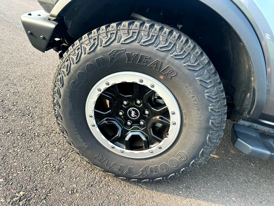2022 Ford Bronco 6th Gen - Image 15 of 21