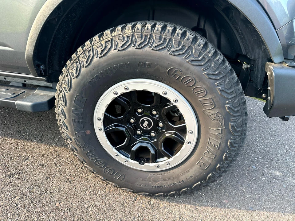 2022 Ford Bronco 6th Gen - Image 18 of 21