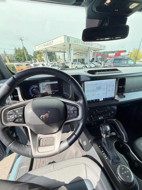 2022 Ford Bronco 6th Gen - Image 10 of 15