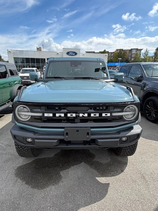 2022 Ford Bronco 6th Gen - Image 2 of 15