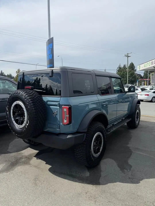 2022 Ford Bronco 6th Gen - Image 8 of 15