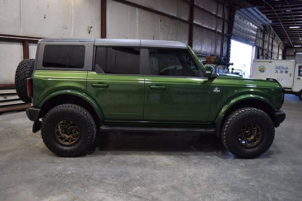 2022 Ford Bronco 6th Gen - Image 9 of 31