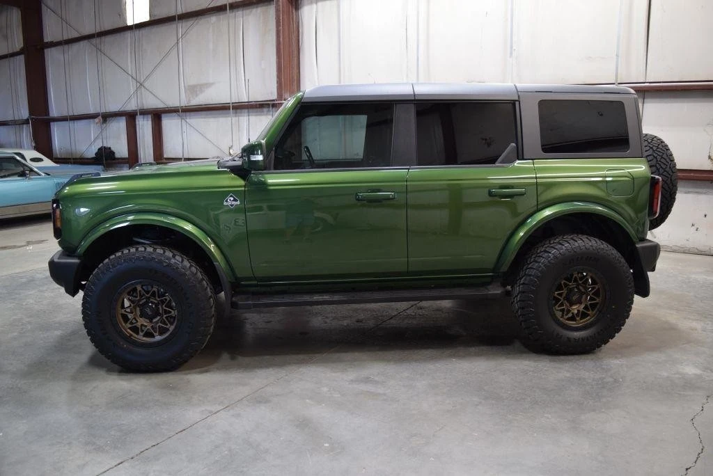 2022 Ford Bronco 6th Gen - Image 4 of 31