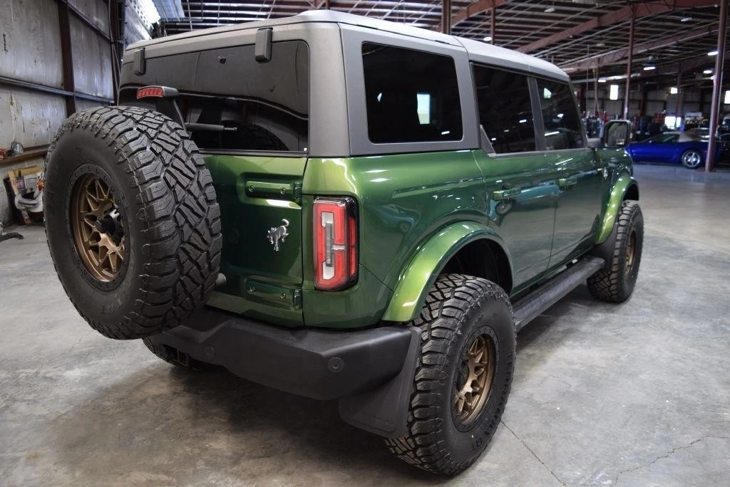 2022 Ford Bronco 6th Gen - Image 8 of 31