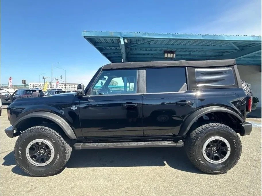 2022 Ford Bronco 6th Gen - Image 10 of 20