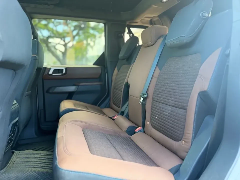 2022 Ford Bronco 6th Gen - Image 15 of 16