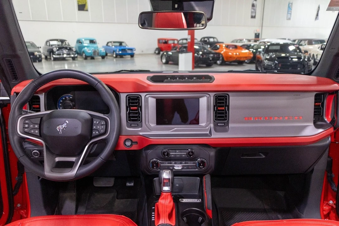 2022 Ford Bronco 6th Gen - Image 10 of 31