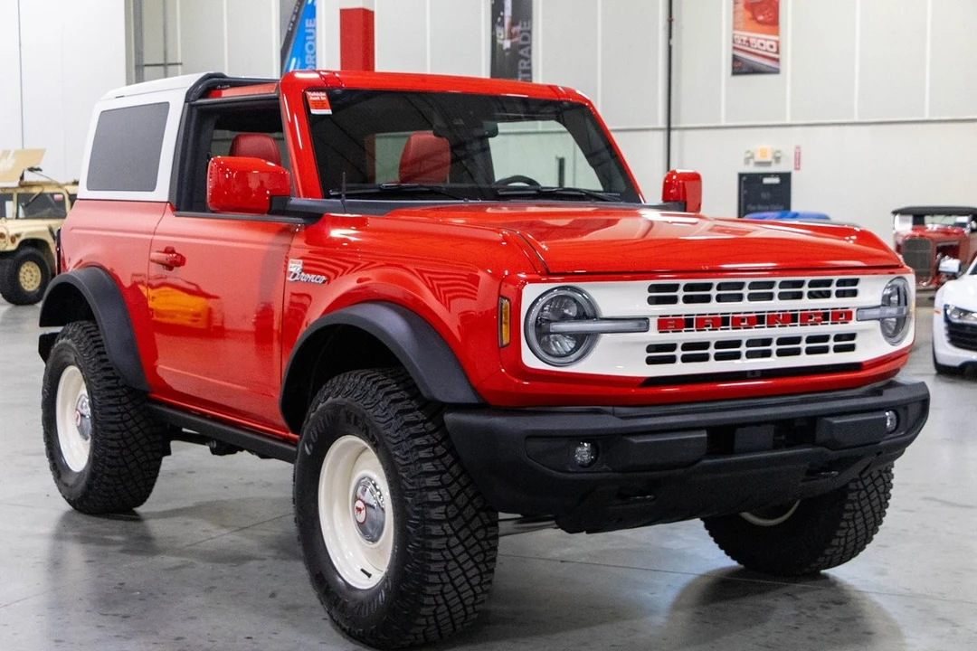 2022 Ford Bronco 6th Gen - Image 8 of 31