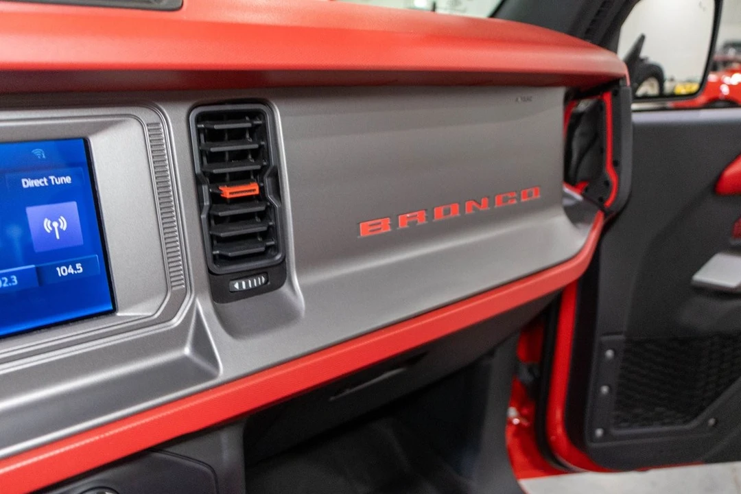 2022 Ford Bronco 6th Gen - Image 14 of 31
