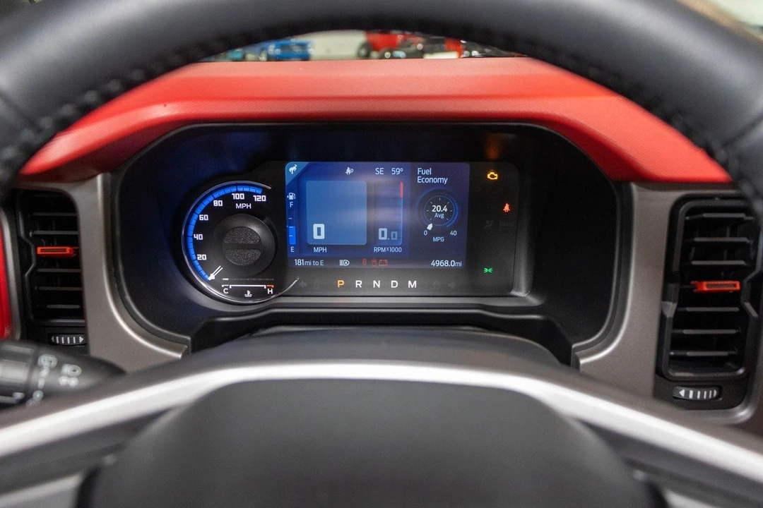2022 Ford Bronco 6th Gen - Image 13 of 31