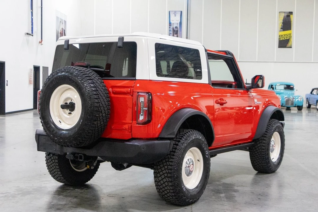 2022 Ford Bronco 6th Gen - Image 6 of 31