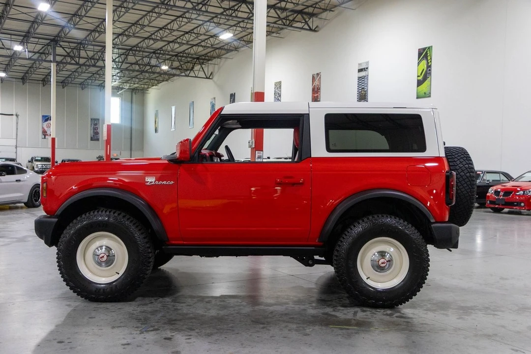 2022 Ford Bronco 6th Gen - Image 19 of 31