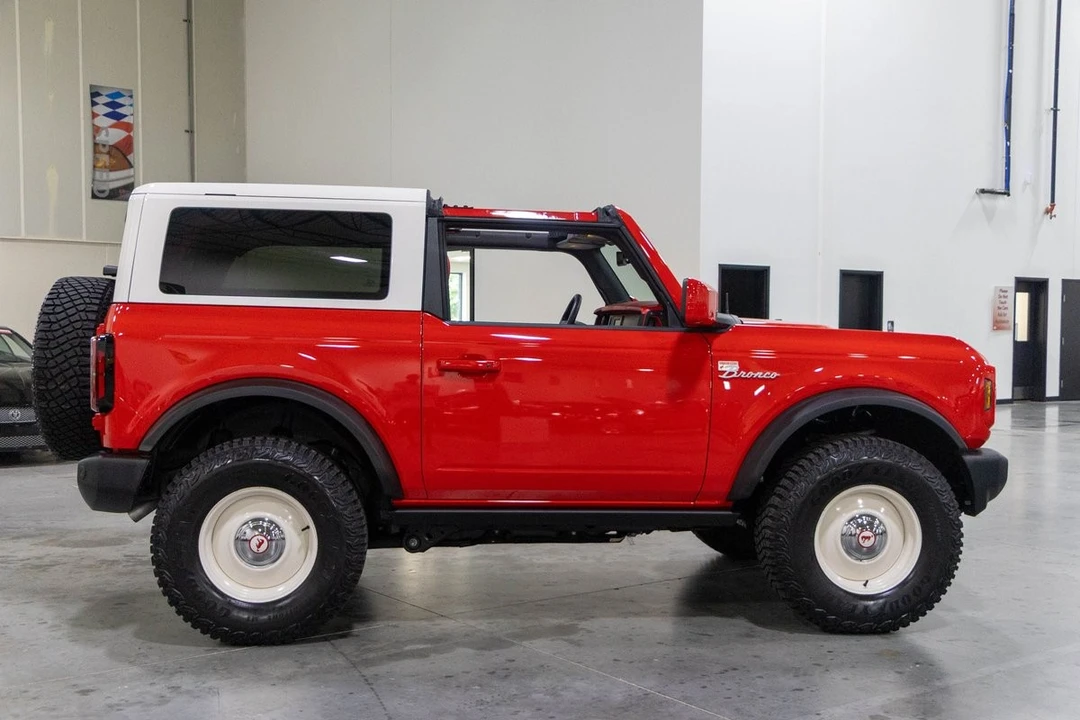 2022 Ford Bronco 6th Gen - Image 7 of 31