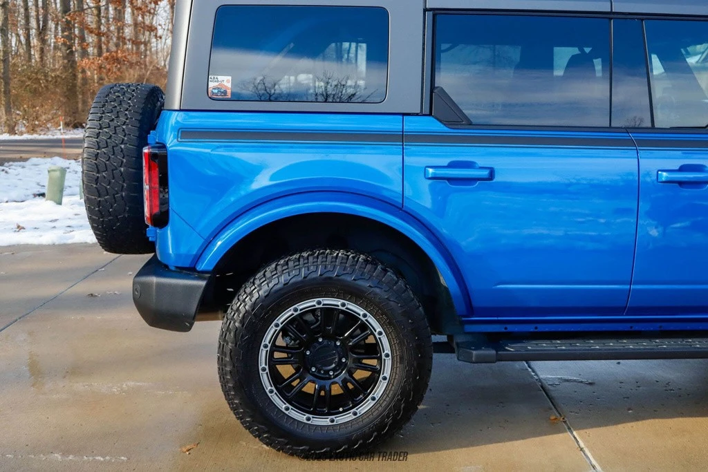 2022 Ford Bronco 6th Gen - Image 10 of 12