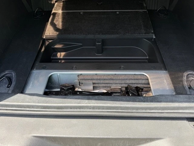 2022 Ford Bronco 6th Gen - Image 15 of 21