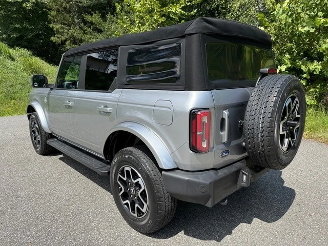 2022 Ford Bronco 6th Gen - Image 8 of 12