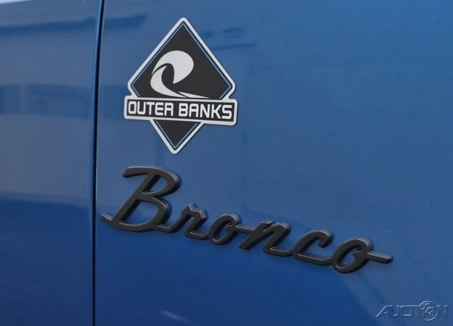 2022 Ford Bronco 6th Gen - Image 16 of 21