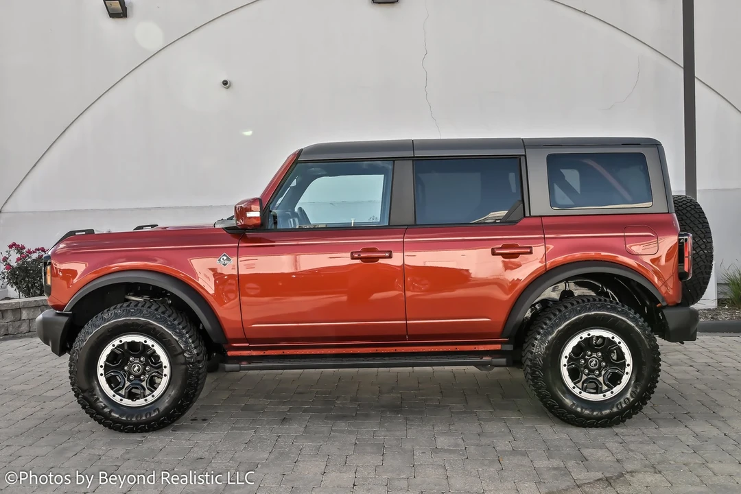 2022 Ford Bronco 6th Gen - Image 5 of 21