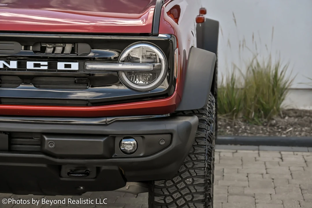 2022 Ford Bronco 6th Gen - Image 10 of 21