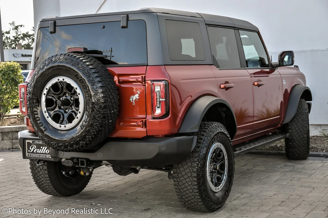 2022 Ford Bronco 6th Gen - Image 8 of 21