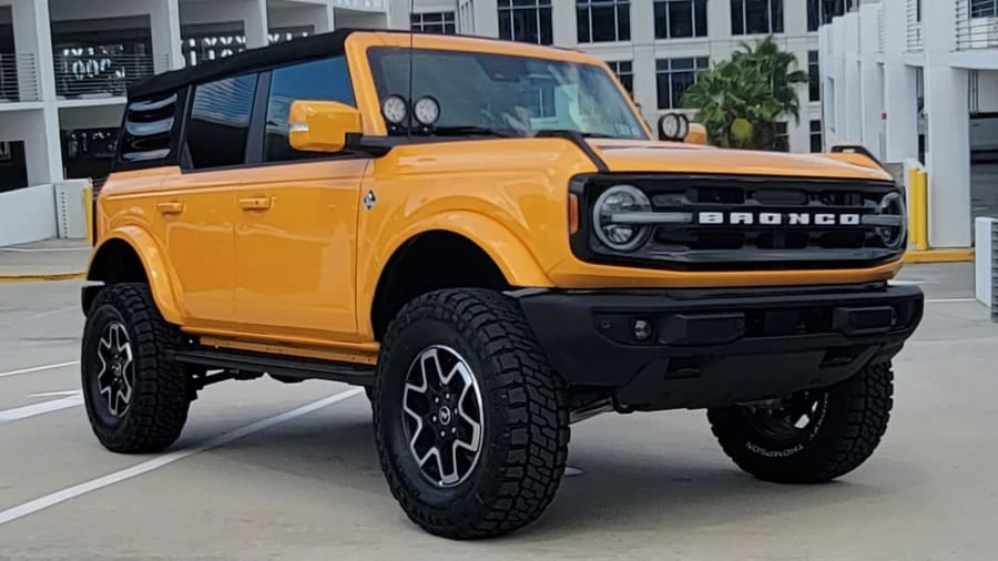 2022 Ford Bronco 6th Gen - Image 17 of 27