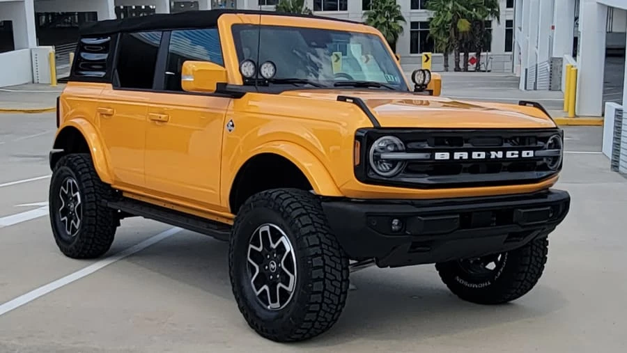 2022 Ford Bronco 6th Gen - Image 19 of 27