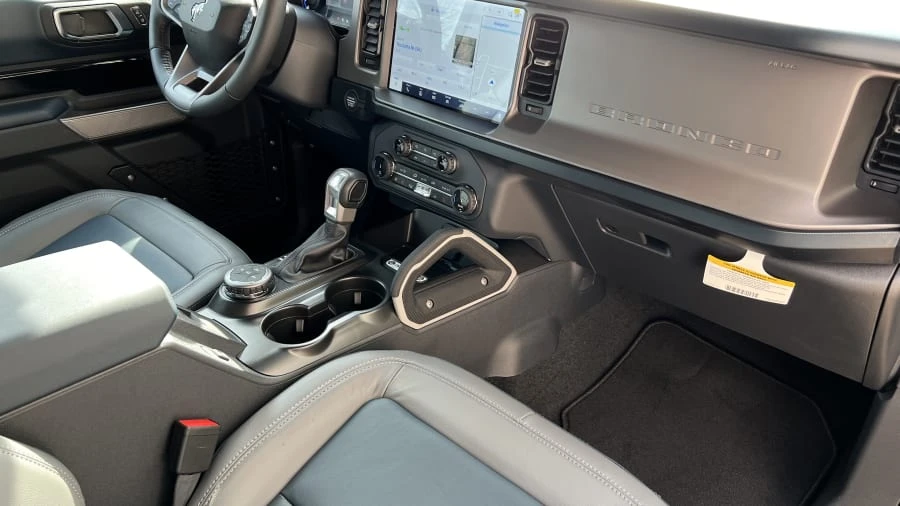 2022 Ford Bronco 6th Gen - Image 6 of 10
