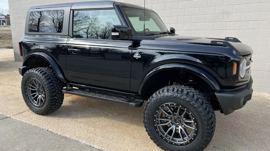 2022 Ford Bronco 6th Gen - Image 10 of 10