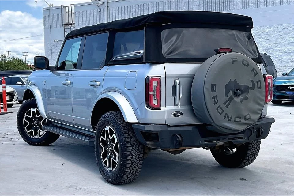 2022 Ford Bronco 6th Gen - Image 4 of 20
