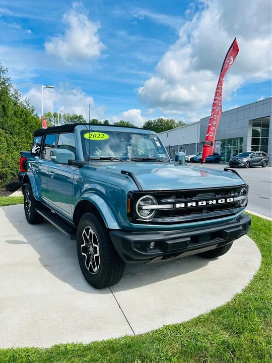 2022 Ford Bronco 6th Gen - Image 2 of 5