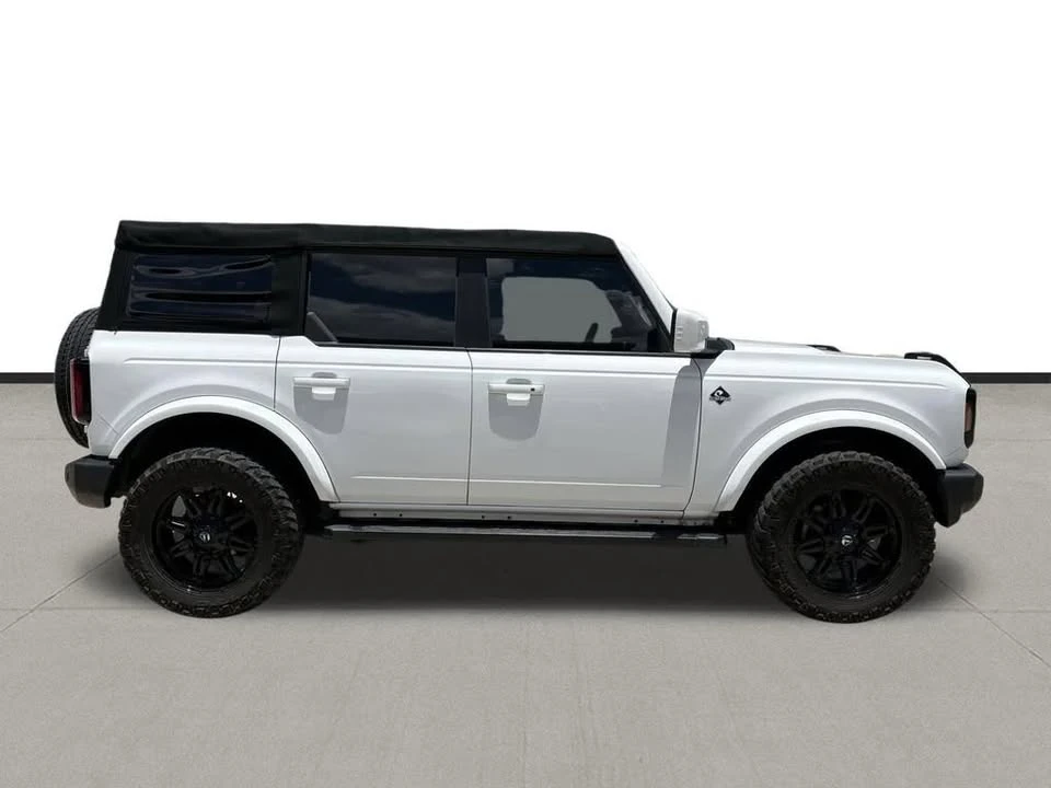 2022 Ford Bronco 6th Gen - Image 4 of 17