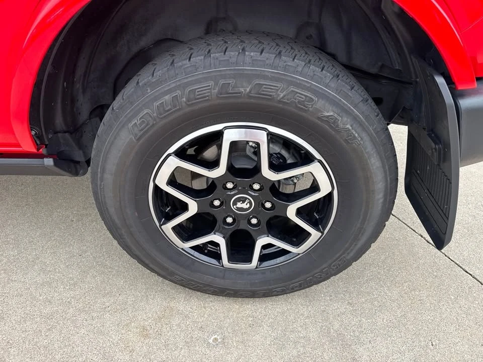 2022 Ford Bronco 6th Gen - Image 10 of 12