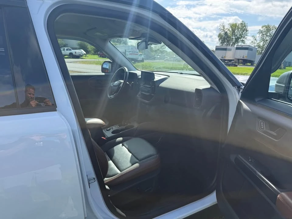 2022 Ford Bronco 6th Gen - Image 8 of 11