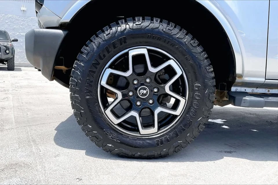 2022 Ford Bronco 6th Gen - Image 8 of 20