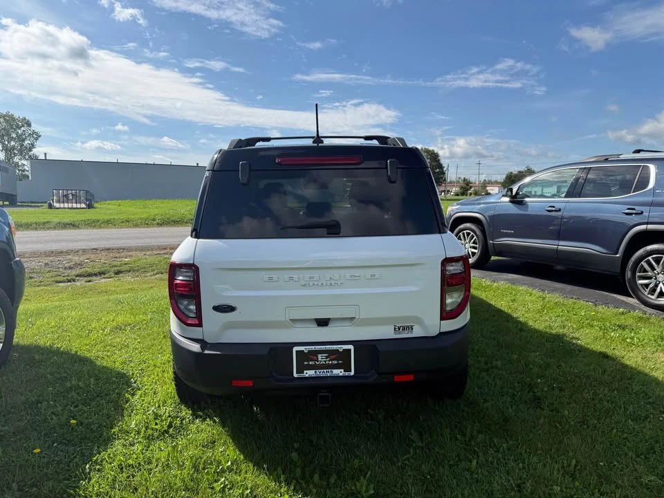 2022 Ford Bronco 6th Gen - Image 5 of 11