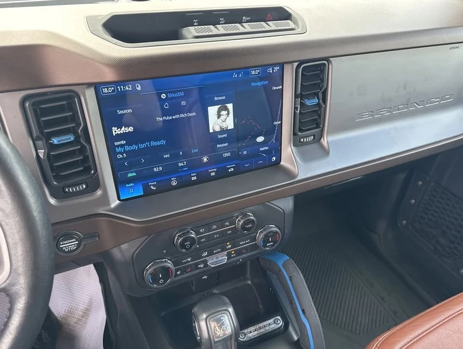 2022 Ford Bronco 6th Gen - Image 9 of 14