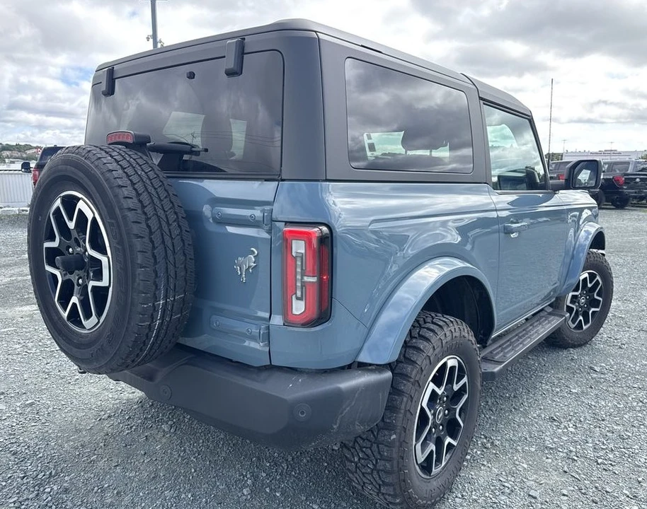 2022 Ford Bronco 6th Gen - Image 13 of 14