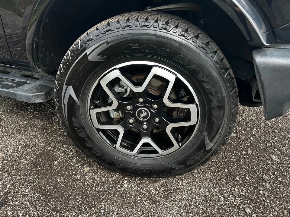 2022 Ford Bronco 6th Gen - Image 2 of 17