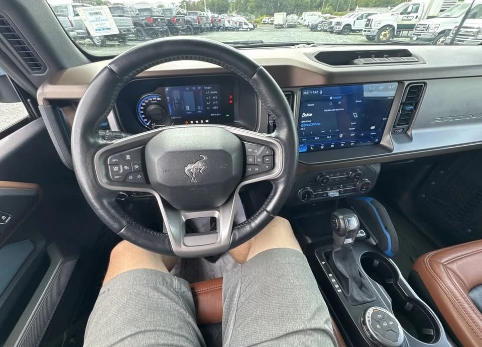 2022 Ford Bronco 6th Gen - Image 8 of 14