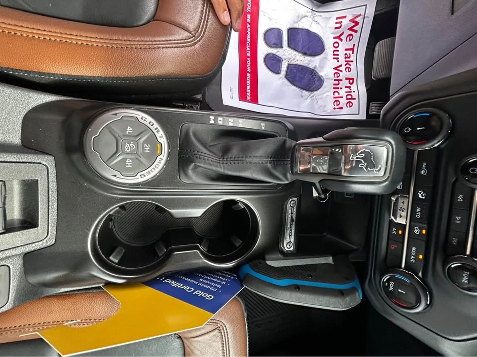 2022 Ford Bronco 6th Gen - Image 13 of 17