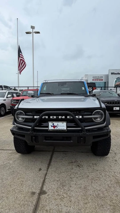 2022 Ford Bronco 6th Gen - Image 2 of 8