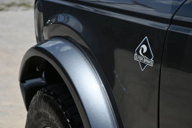 2022 Ford Bronco 6th Gen - Image 10 of 23
