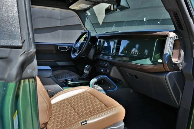 2022 Ford Bronco 6th Gen - Image 19 of 21