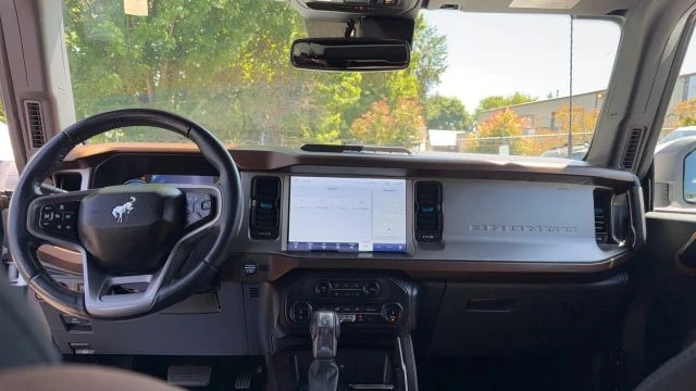 2022 Ford Bronco 6th Gen - Image 26 of 31