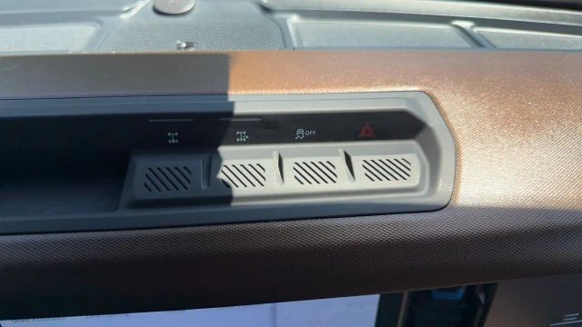 2022 Ford Bronco 6th Gen - Image 12 of 31